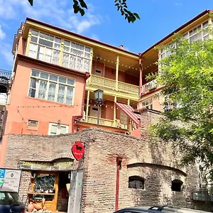 Old House Апартаменты Тбилиси