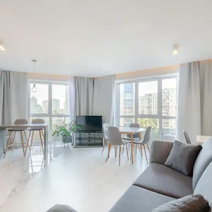 Petrovdom 109-200 In Spacious 2 Bedroom At Rc Kvartet Апартаменты Киев